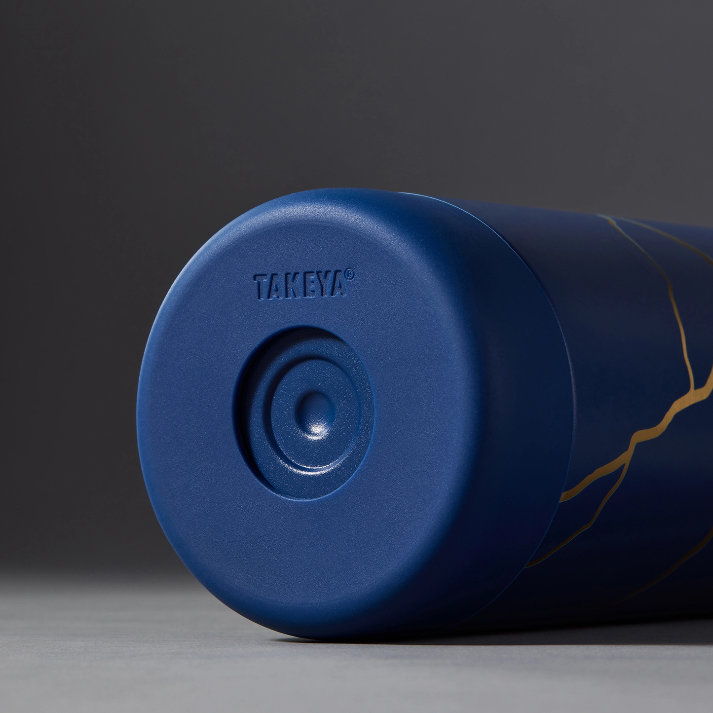 kintsugi-water-bottle-with-spout-lid-n0 51390-TK_HO25_Kintsugi_Takeya9249.png